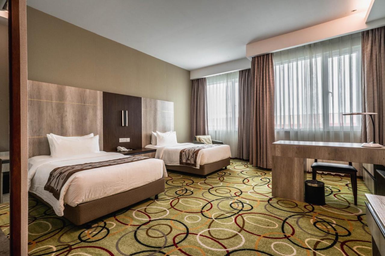 Ano Hotel Miri Ngoại thất bức ảnh